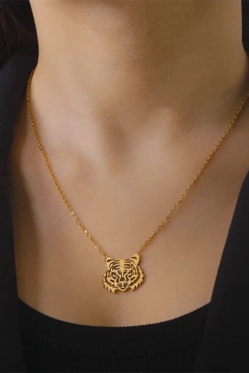 Gold Leilani Necklace - Image 3