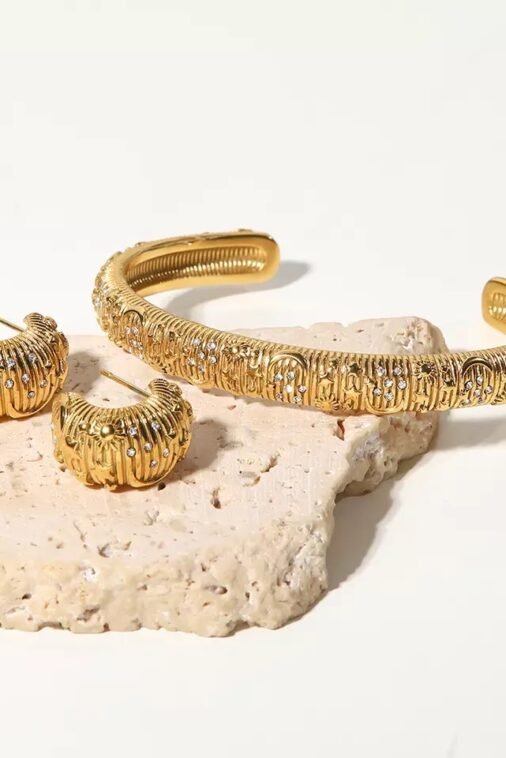 GOLD MOON SET